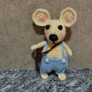 Mouse with a bag crochet design