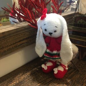 Red Roja bunnies crochet design